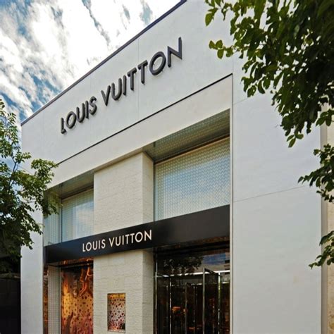 easton louis vuitton
